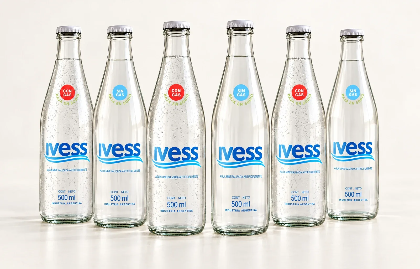 Botella de vidrio IVESS con y sin gas